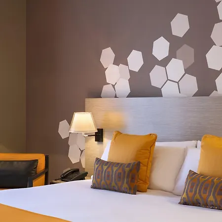 Aparthotel Citadines Ramblas 3*