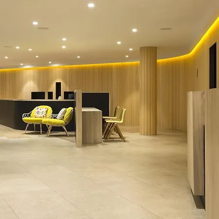 Aparthotel Citadines Ramblas 3*