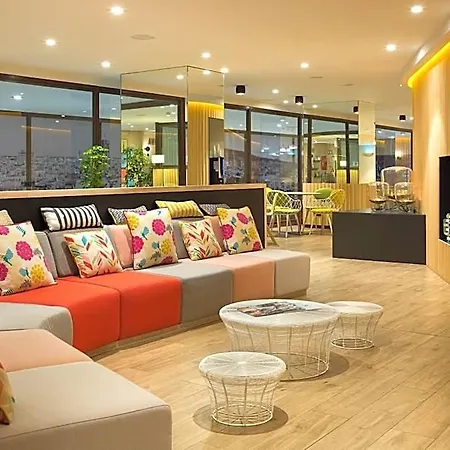 Aparthotel Citadines Ramblas 3*