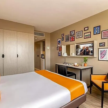 シタディーン ランブラス 3*