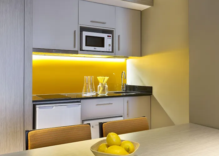 Citadines Ramblas Aparthotel 3*