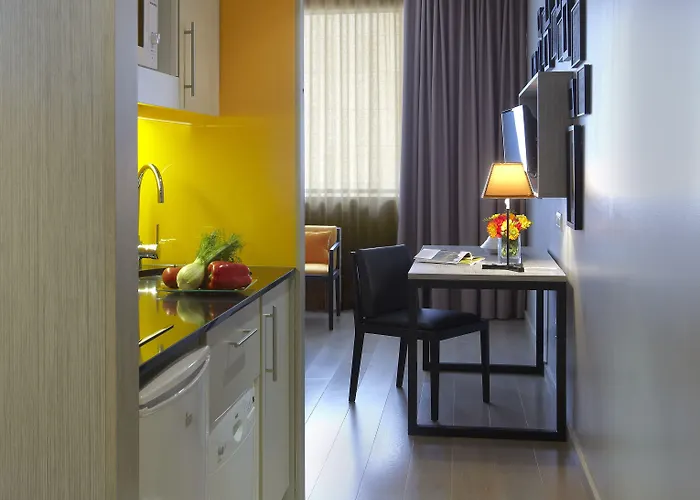 מלון דירות Citadines Ramblas